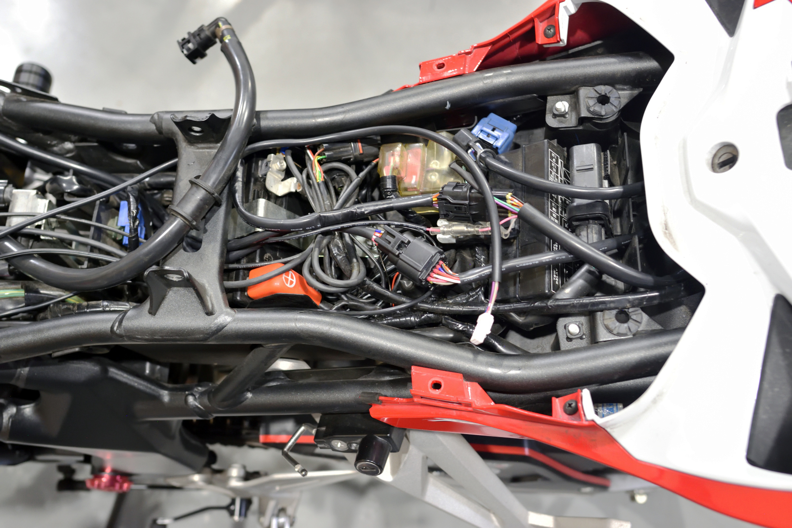 [No.13] Honda CBR250RR 2016-2019 EZ-SHIFTER 取付