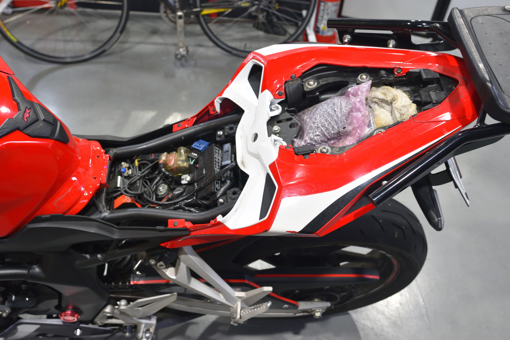 [No.13] Honda CBR250RR 2016-2019 EZ-SHIFTER 取付