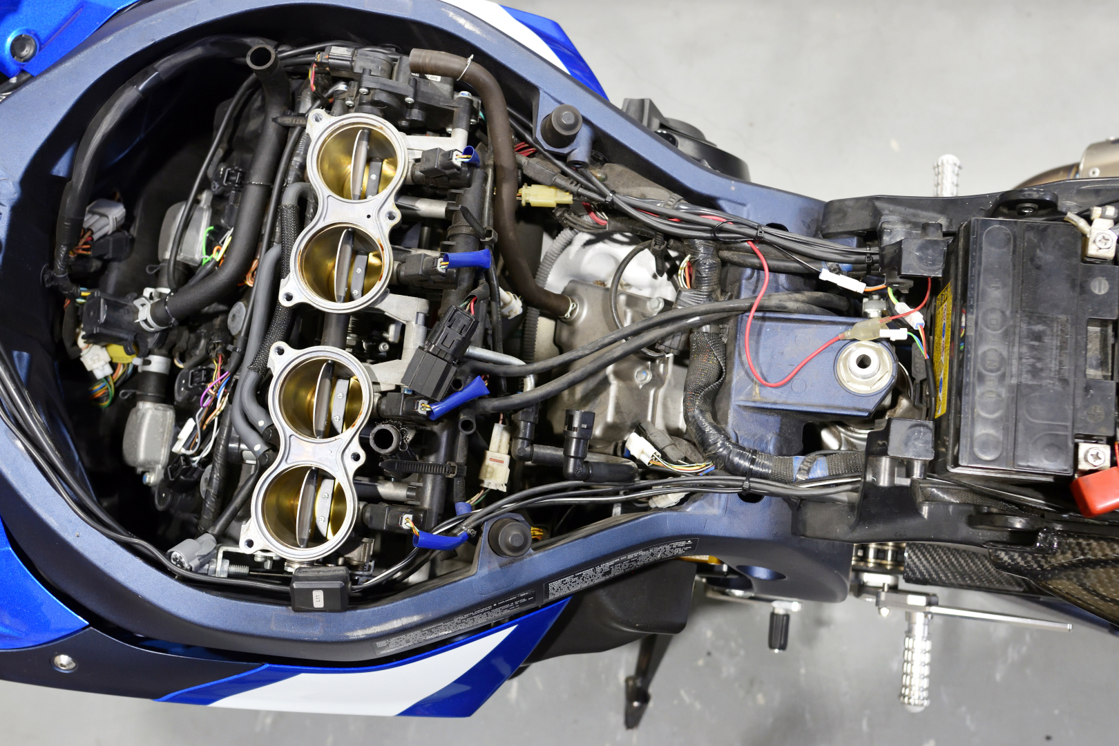 [No.14] SUZUKI GSX-R1000 2012-2016 Translogic製クイックシフター 取付