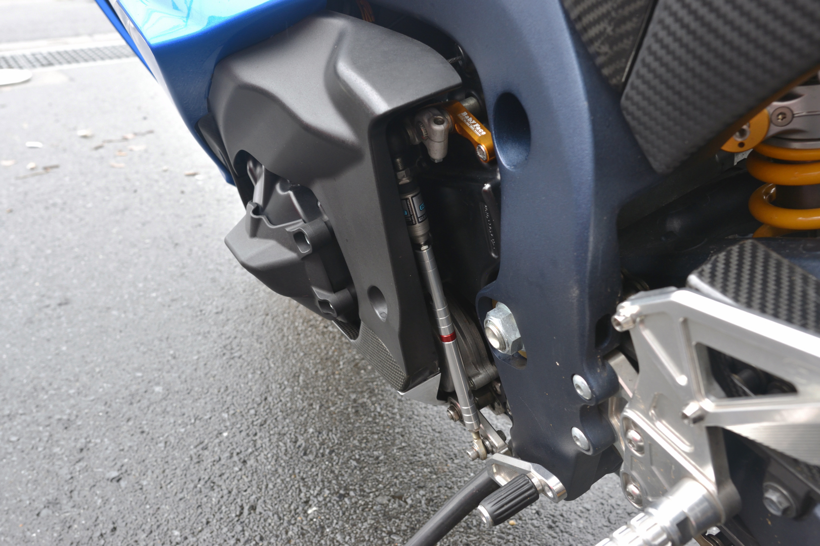 [No.14] SUZUKI GSX-R1000 2012-2016 Translogic製クイックシフター 取付