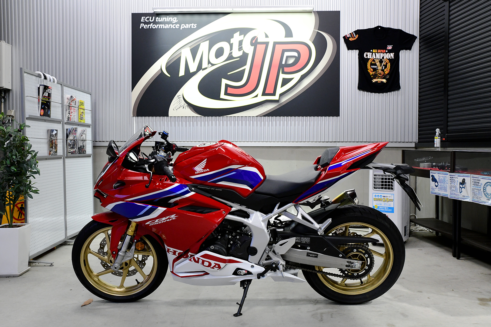 cbr250rr 2020 走行距離8000~ もがい 多数カスタム
