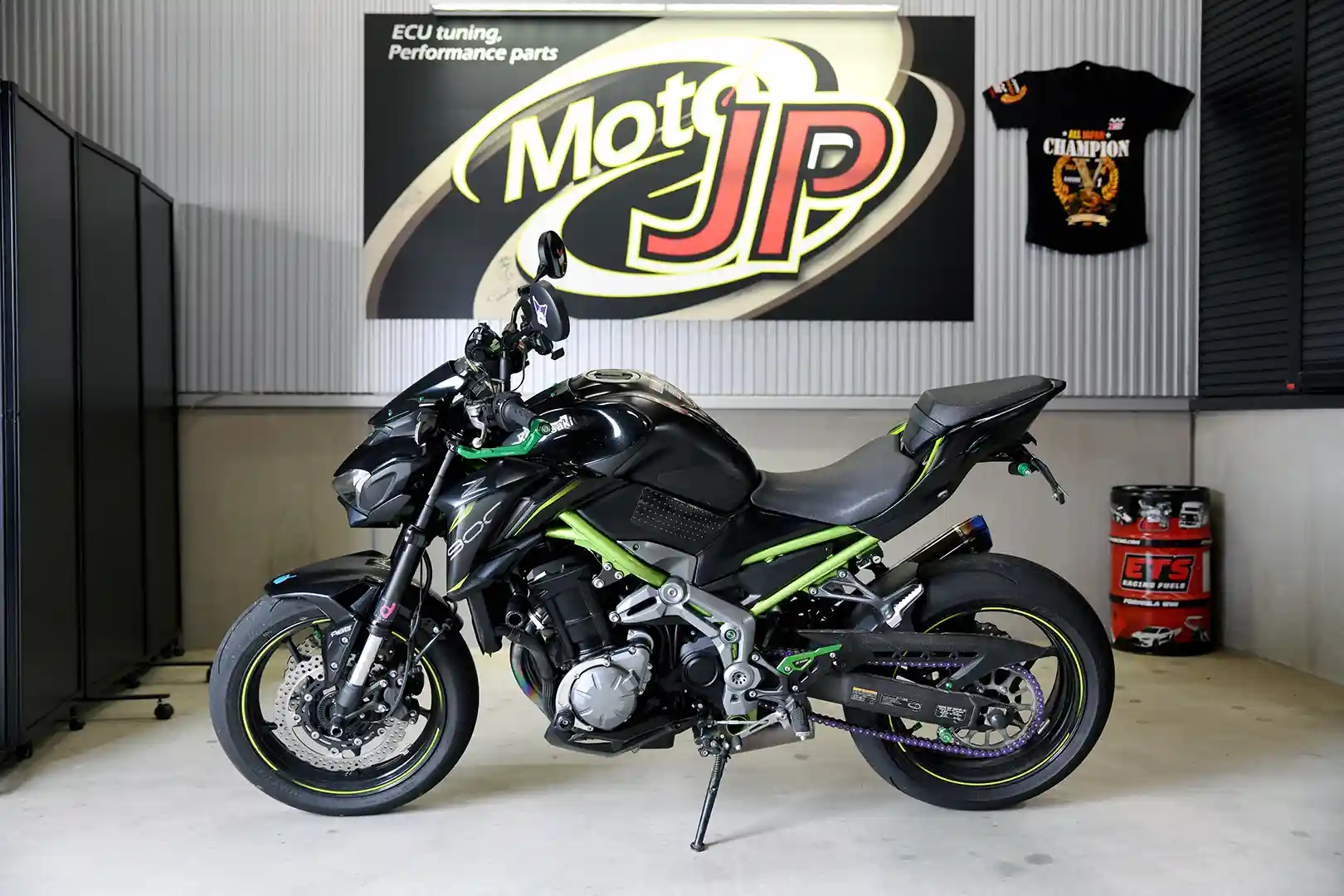 KAWASAKI カワサキ Z900 2017-2019 フロントタイヤ フェンダー ハガー マッドガード スプラッシュガード オートバイ Kawasaki Z900 Review - Better than the FZ09?