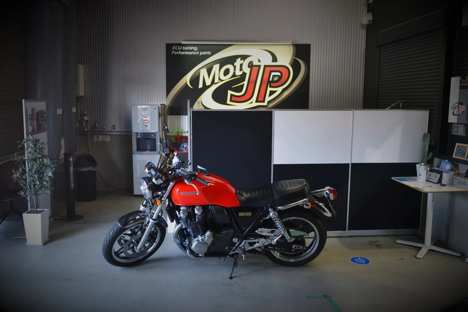 HONDA CB1100