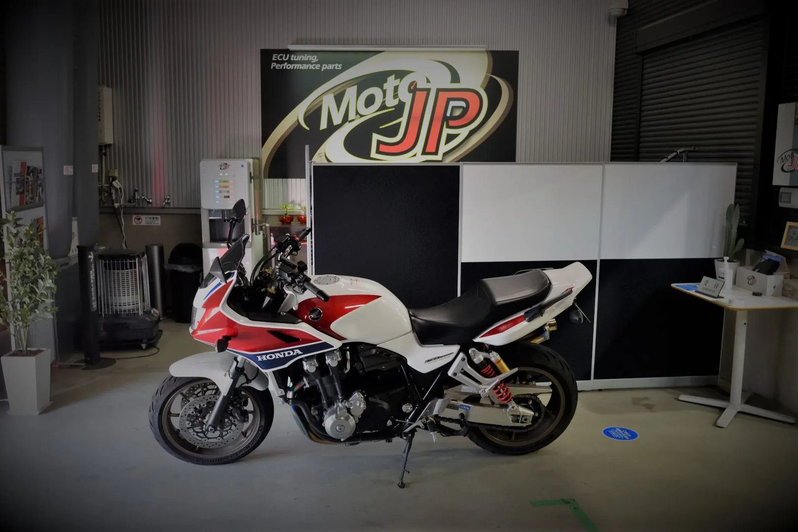 HONDA CB1300SB
