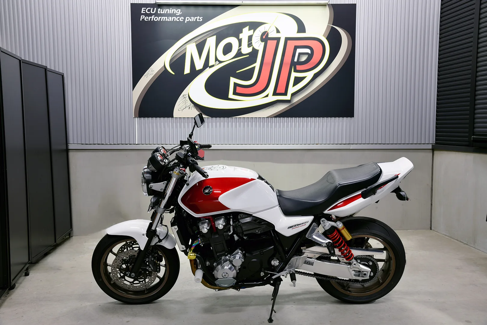HONDA CB1300SF