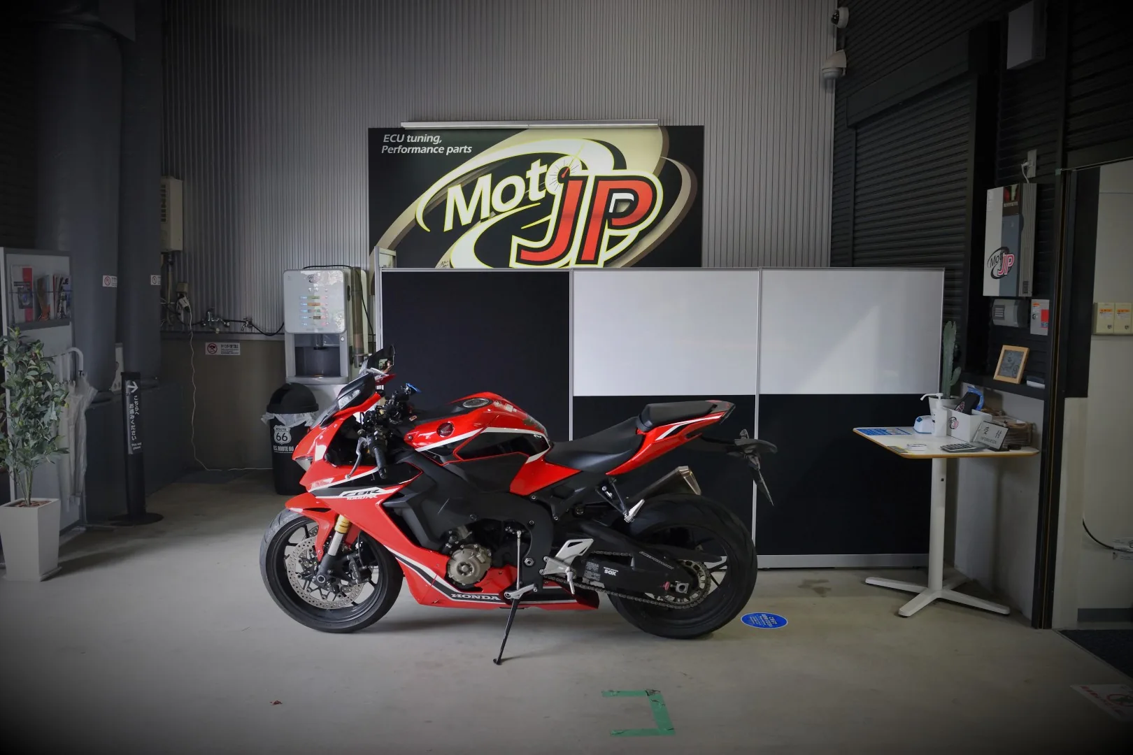 HONDA CBR1000RR