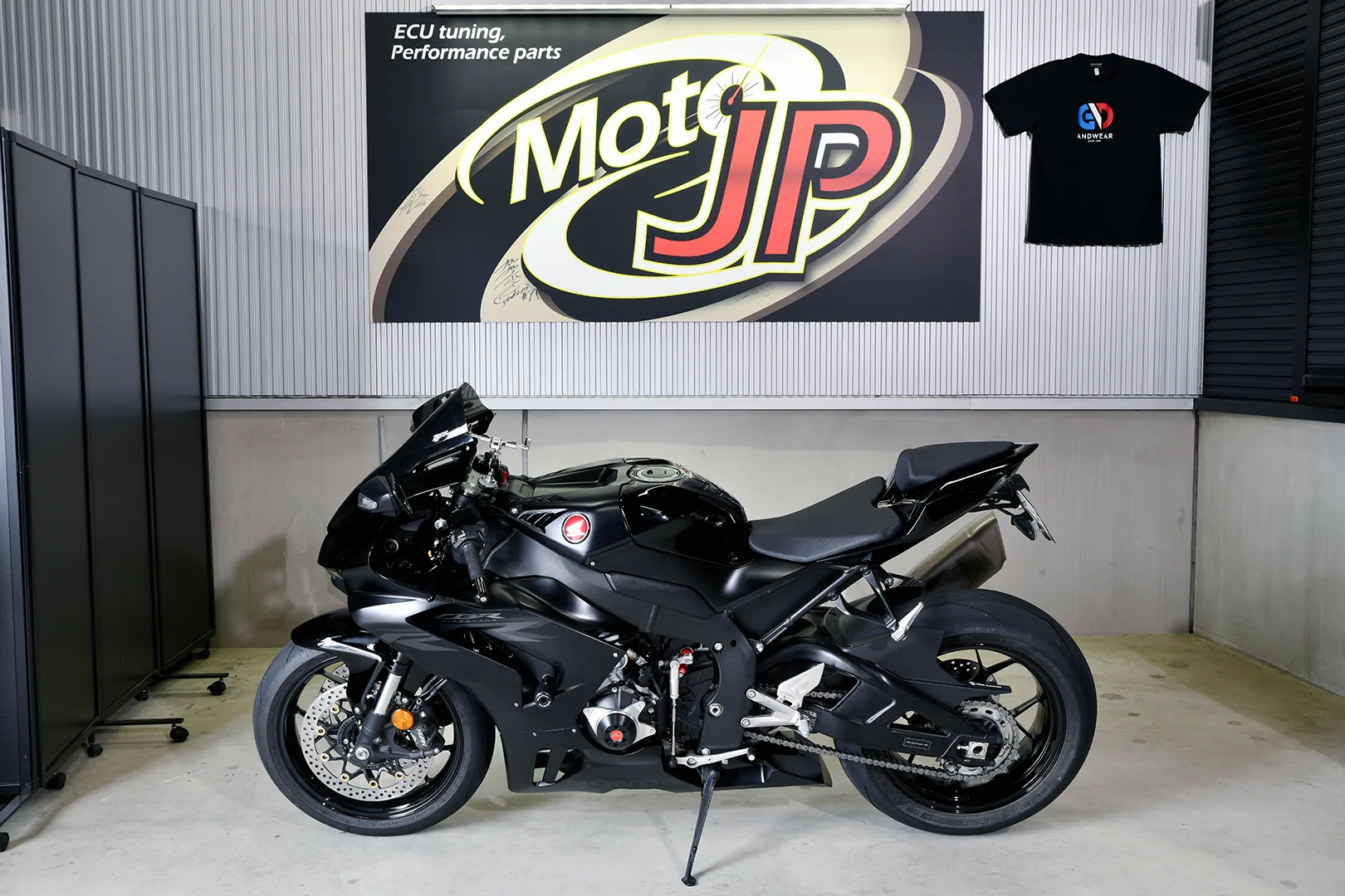 HONDA CBR1000RR-R
