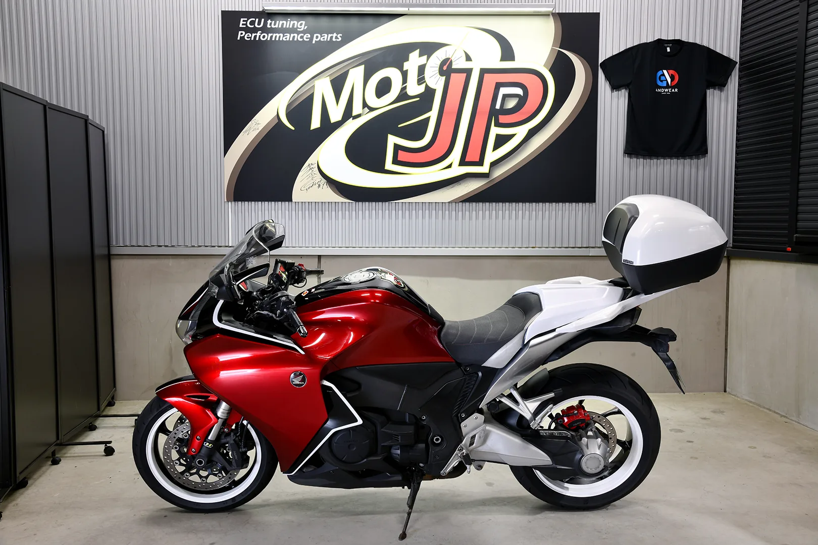 HONDA VFR1200F(DCT)