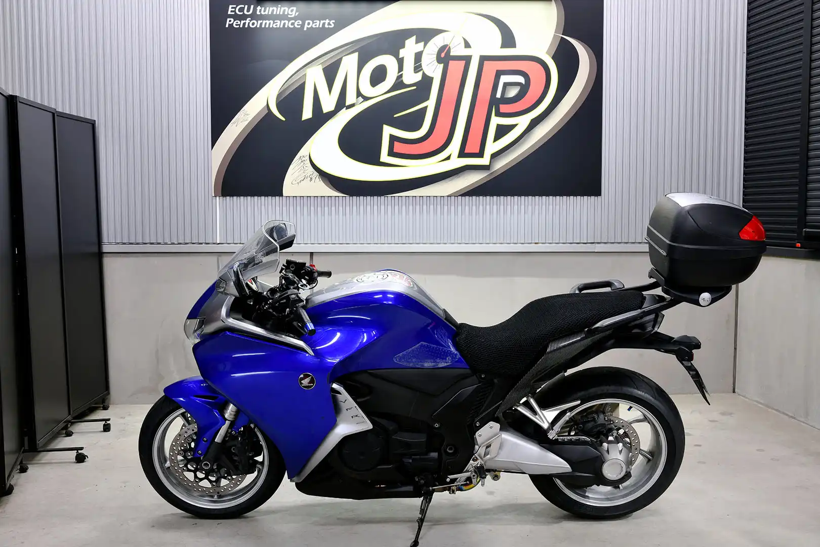 HONDA VFR1200F(DCT)