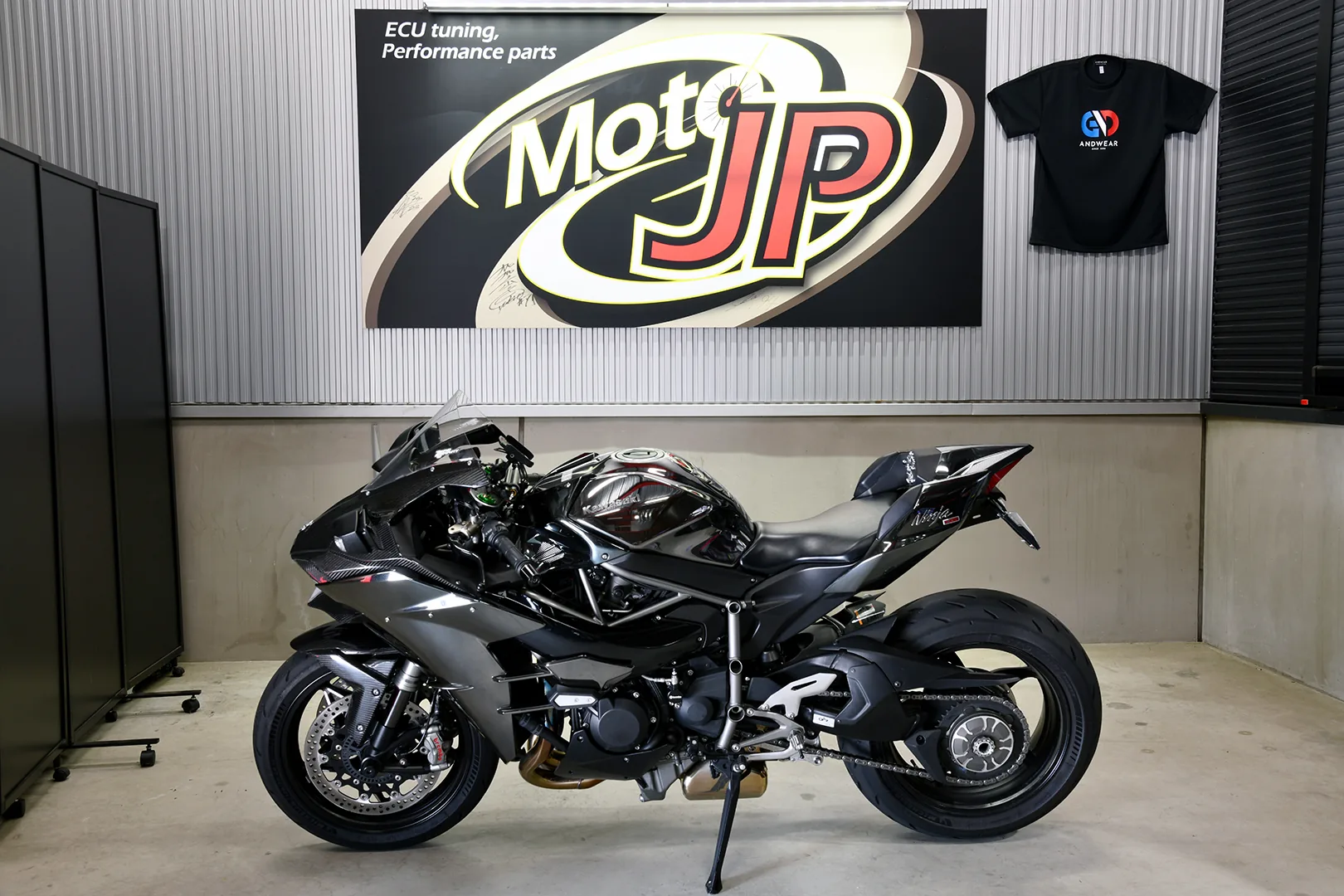 KAWASAKI H2