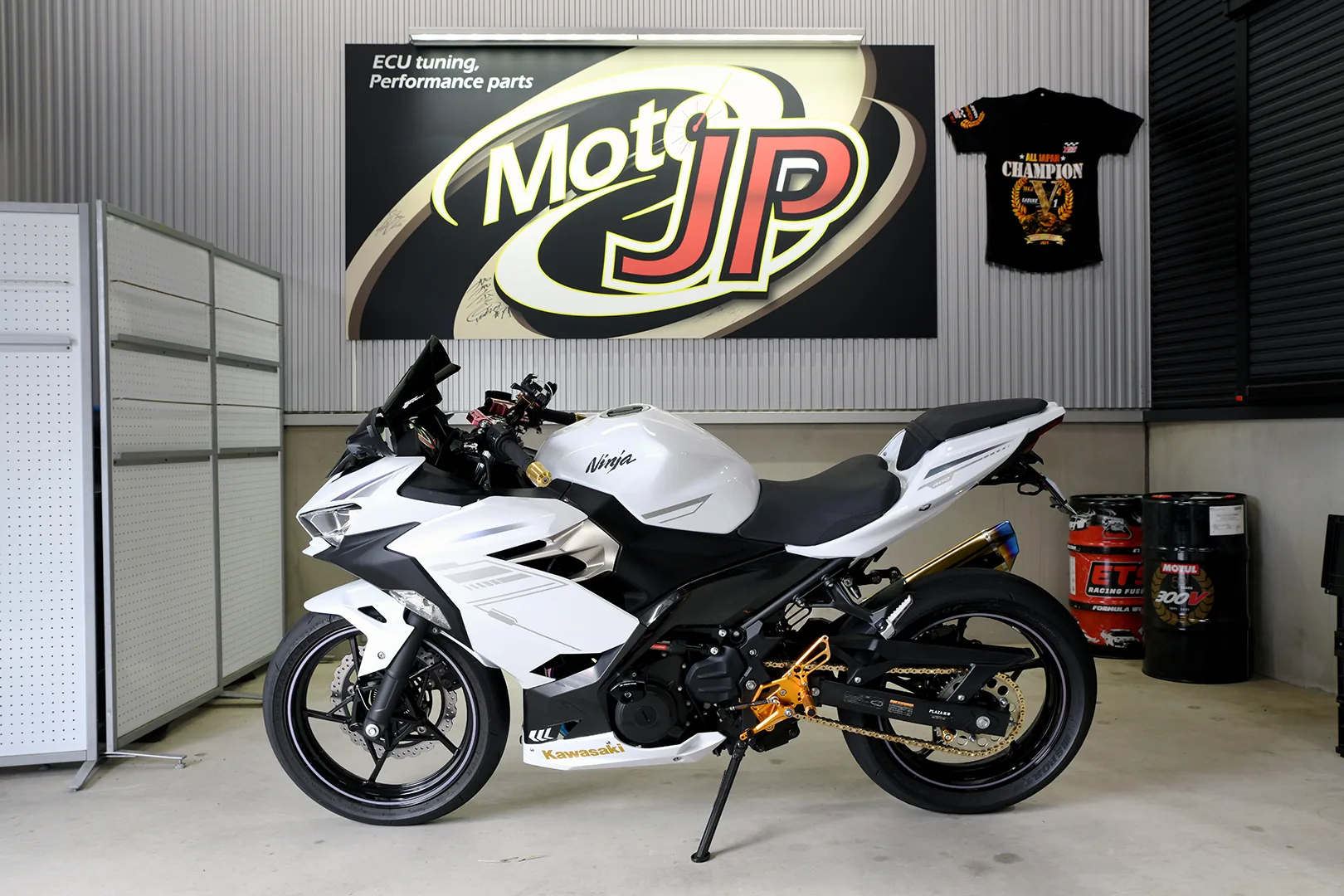 KAWASAKI Ninja400