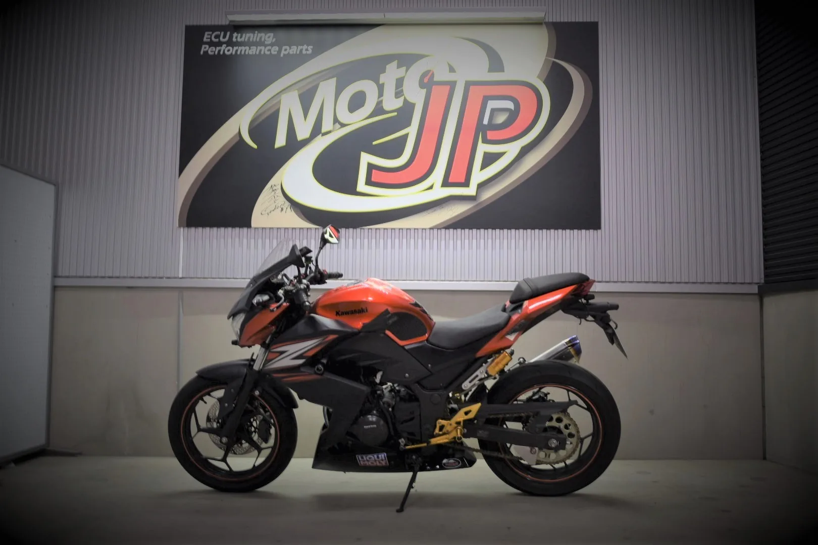 KAWASAKI Z250