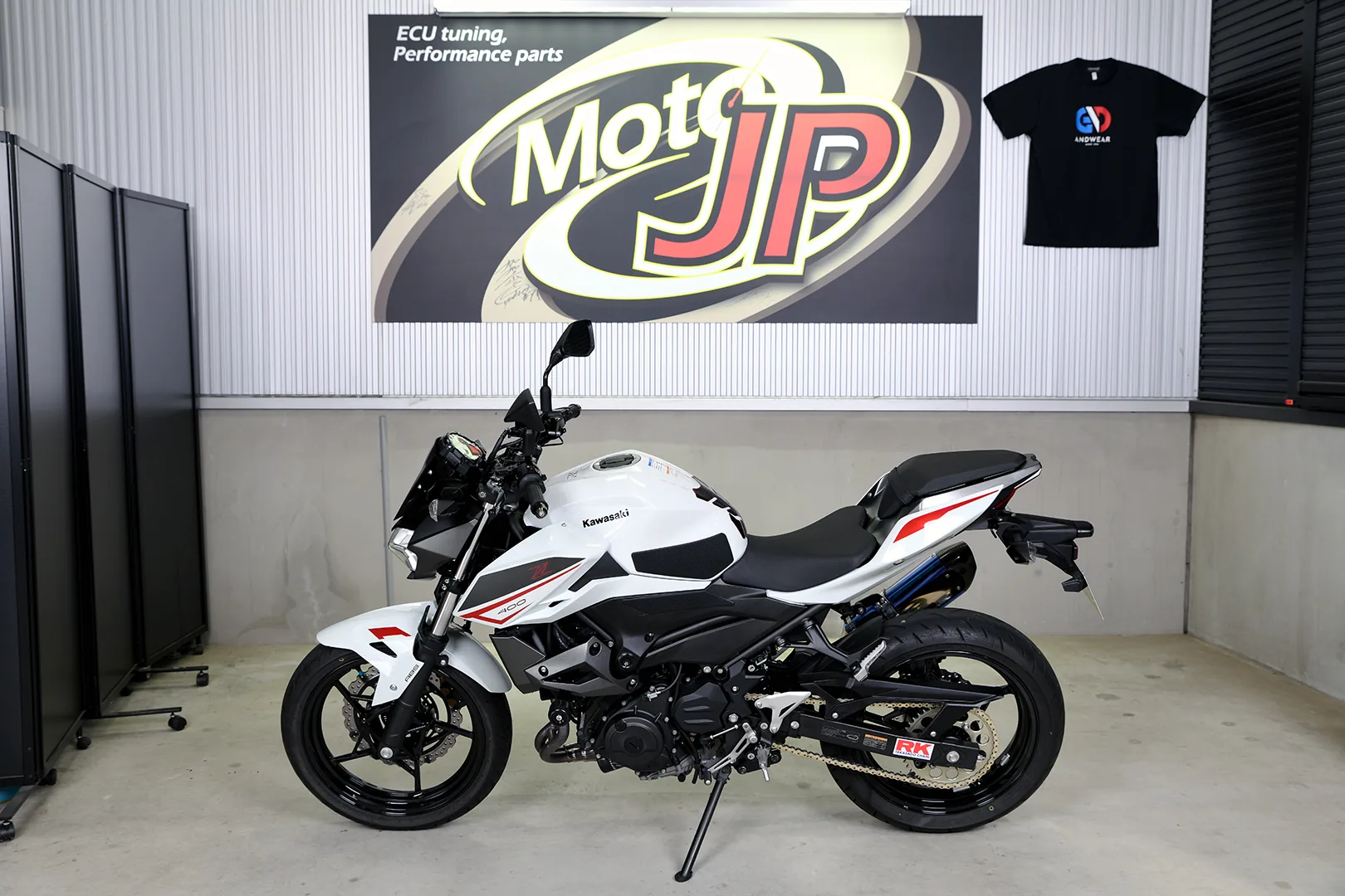 KAWASAKI Z400
