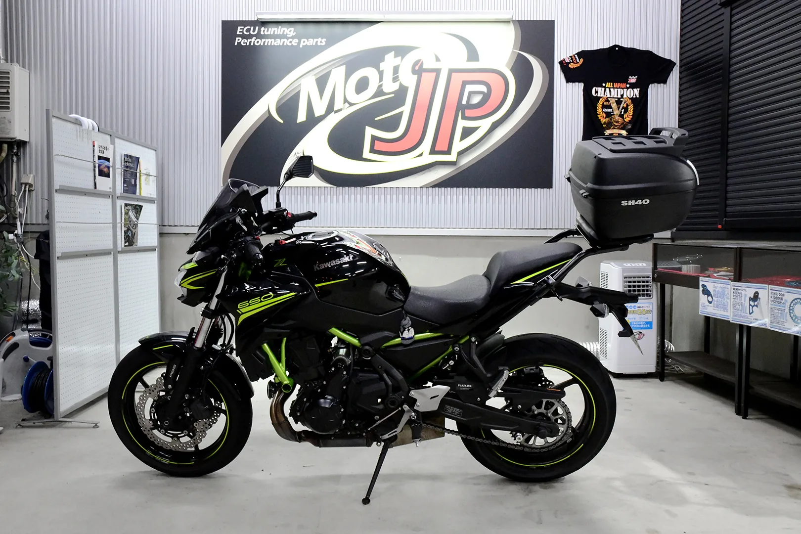KAWASAKI Z650