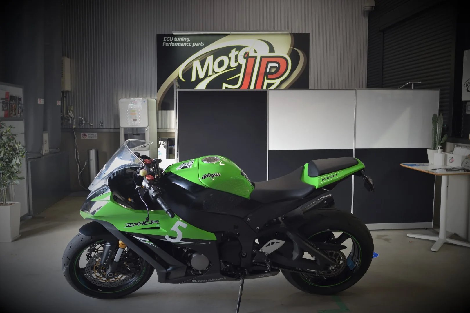KAWASAKI ZX-10R 2011-2015 ECUチューニング | MotoJP