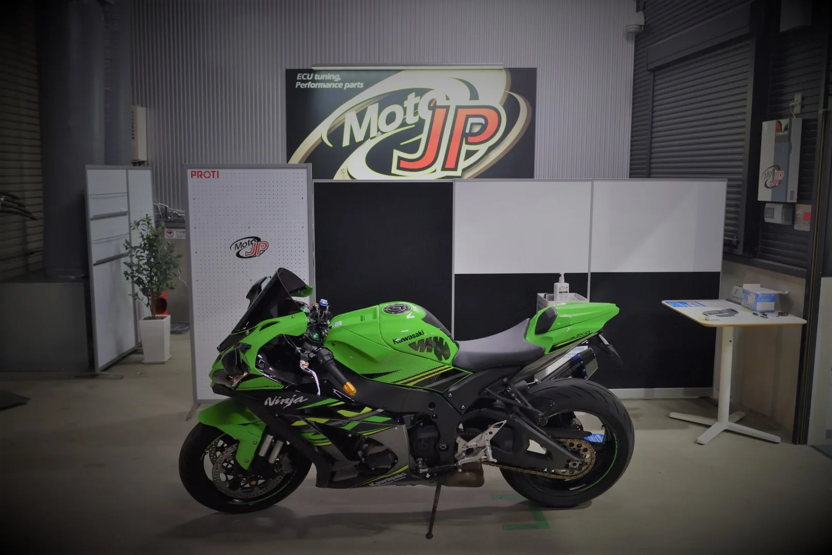 KAWASAKI ZX-10R 2016-2018 ECUチューニング | MotoJP