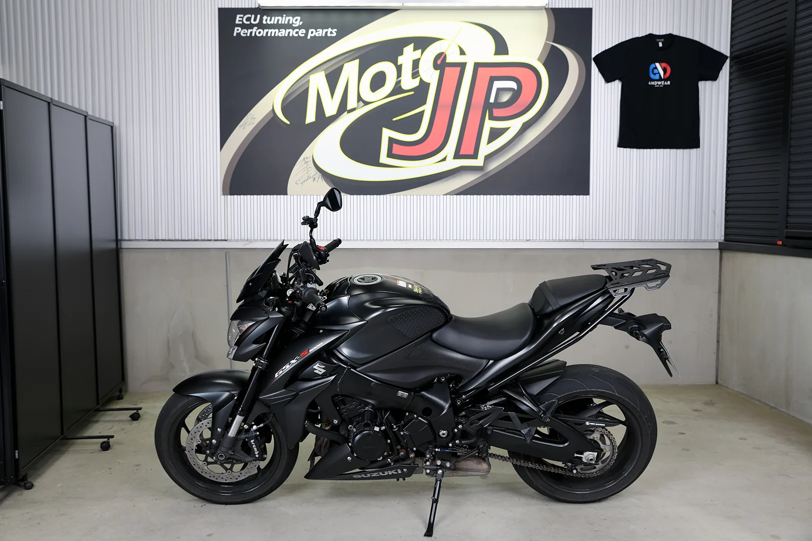 SUZUKI GSX-S1000