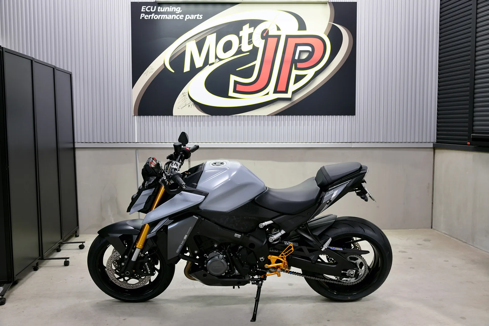 SUZUKI GSX-S1000