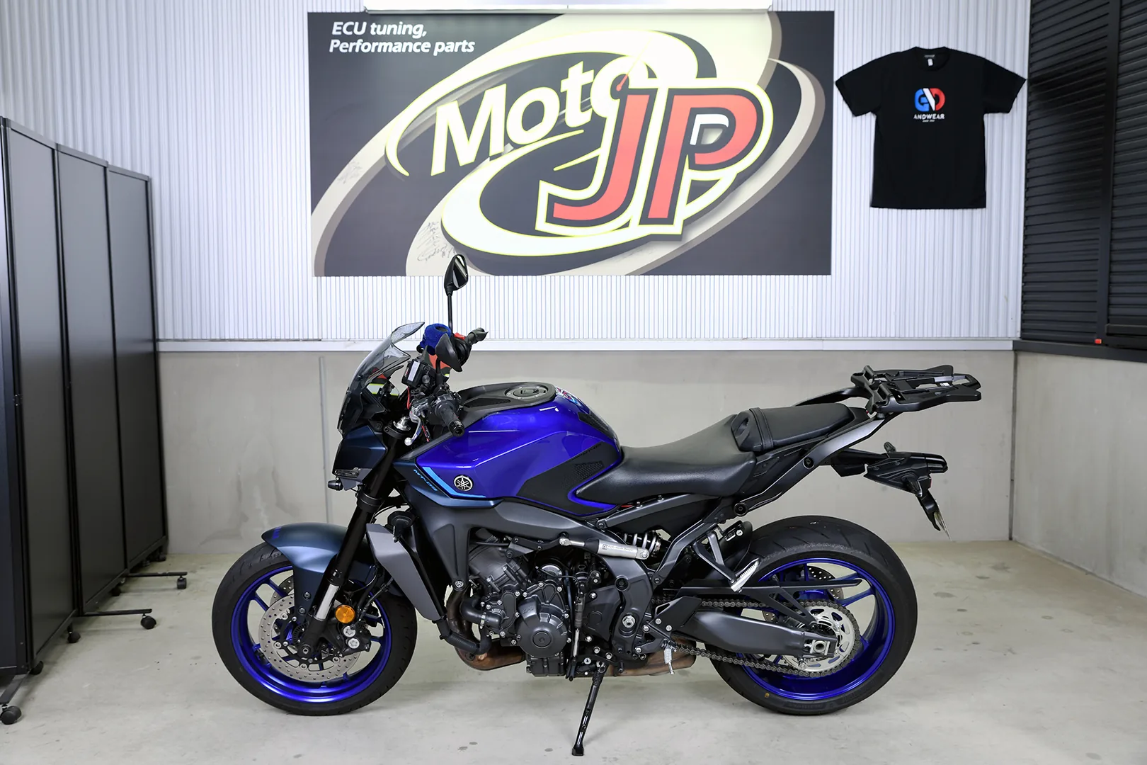 YAMAHA MT-09