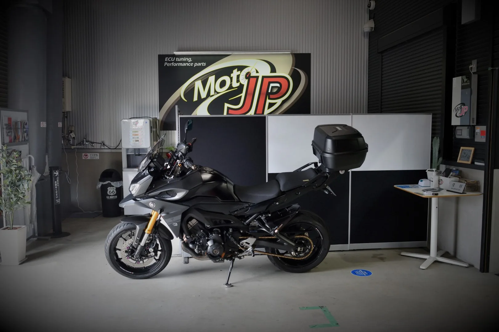 YAMAHA MT-09 TRACER